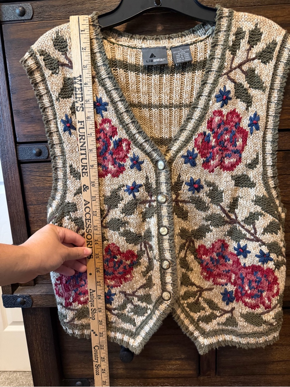 Vintage Floral Knit Button-Front Vest - Cream with Red Roses - Picture 3 of 7